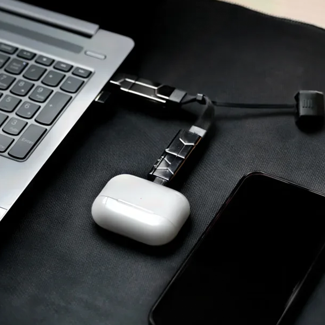 Usb 4 Six-In-1 Multi-Tip Portable Keychain Charge Cable, Rotatable Multi-Format Data And Video Transmission Cord With Display Output Function